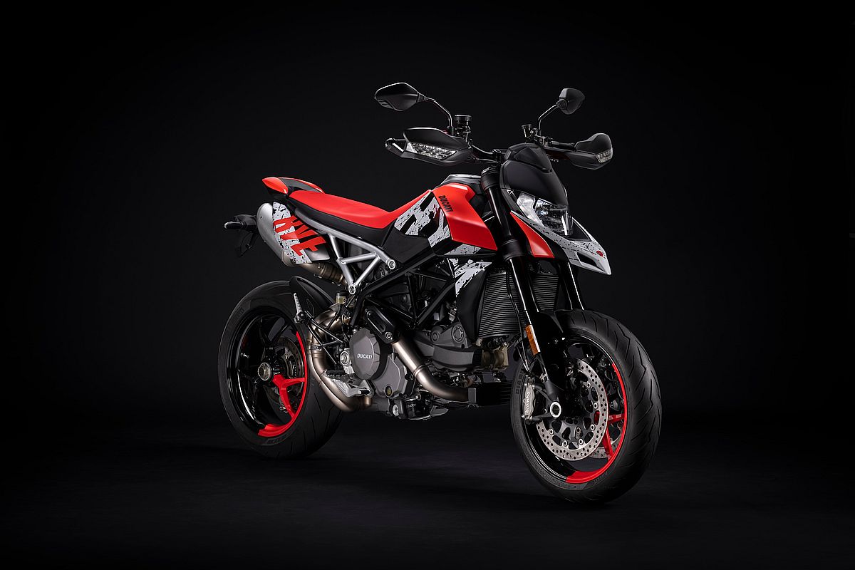 Ducati Hypermotard fun bike  950 RVE disponible por 16.690 €