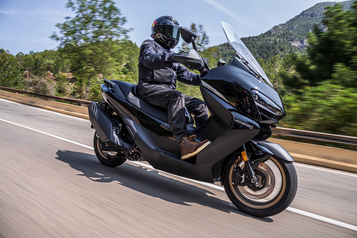 Prueba Zontes 368 D, M, E y K: 2 scooter deportivos y 2 GT a precios de saldo Prueba Zontes 368 D, M, E y K: 2 scooter deportivos y 2 GT a precios de saldo