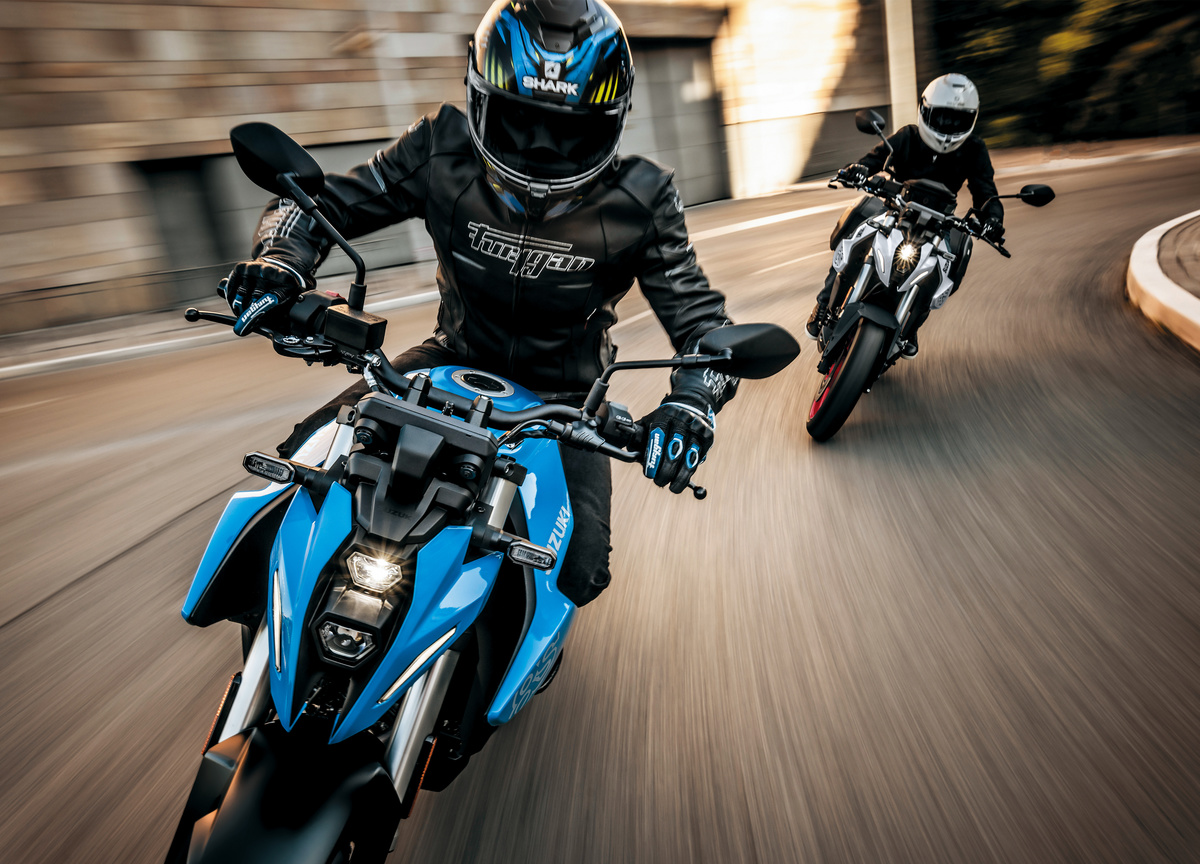 Suzuki GSX-8S 2025: nuevos colores y solo 8199 euros