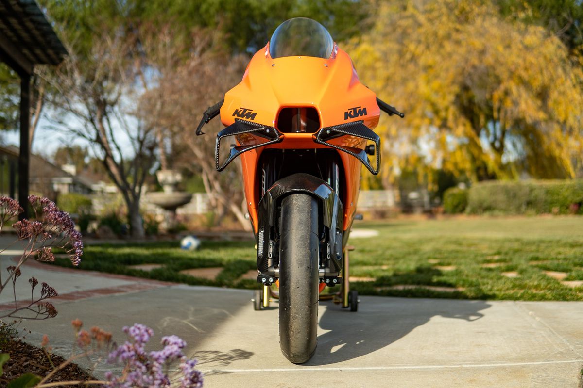 KTM RC 8C de 2022 con 0 km por 43 000 dólares
