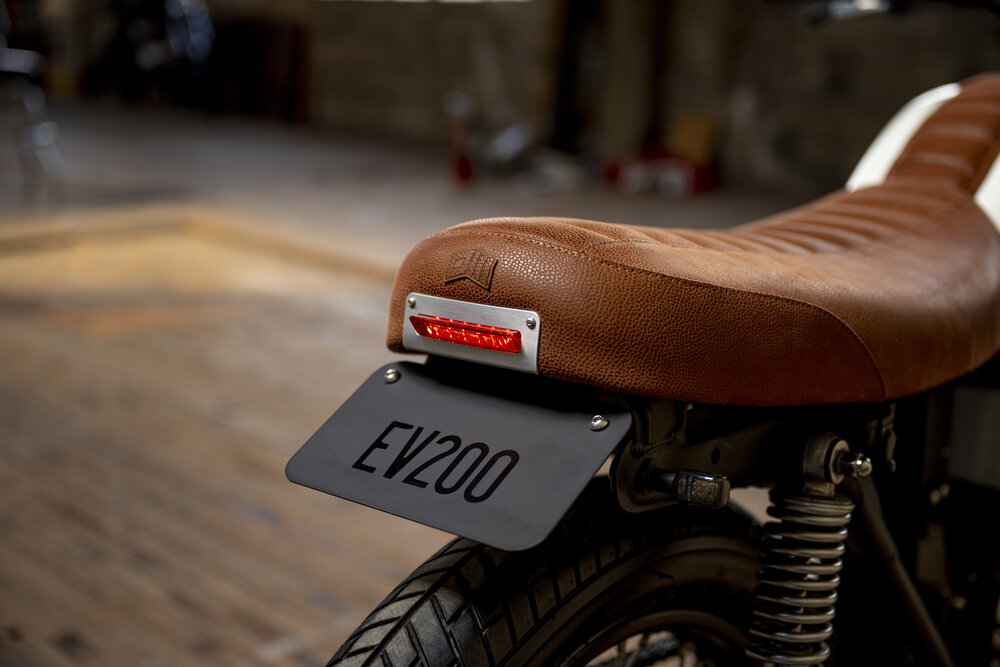 Omega EV200: una moto eléctrica bonita y con estilo