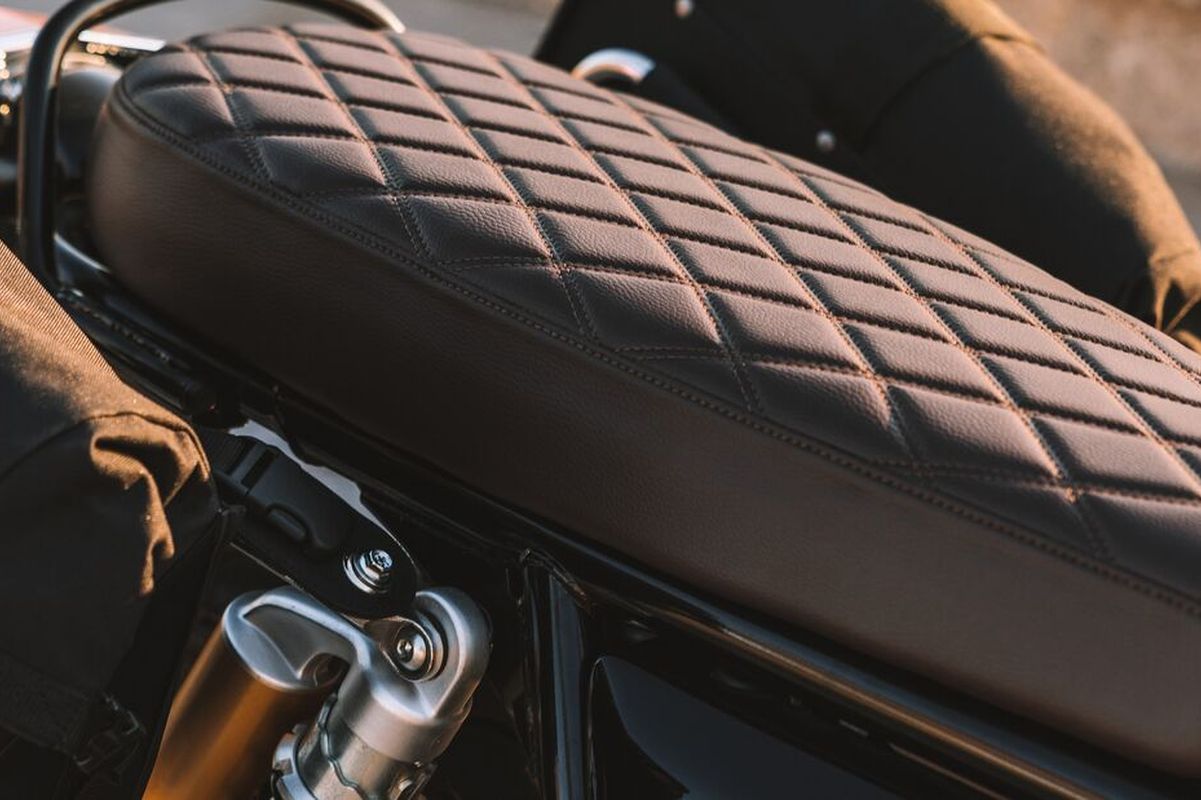 Royal Enfield Lightning Interceptor y Thunder Continental