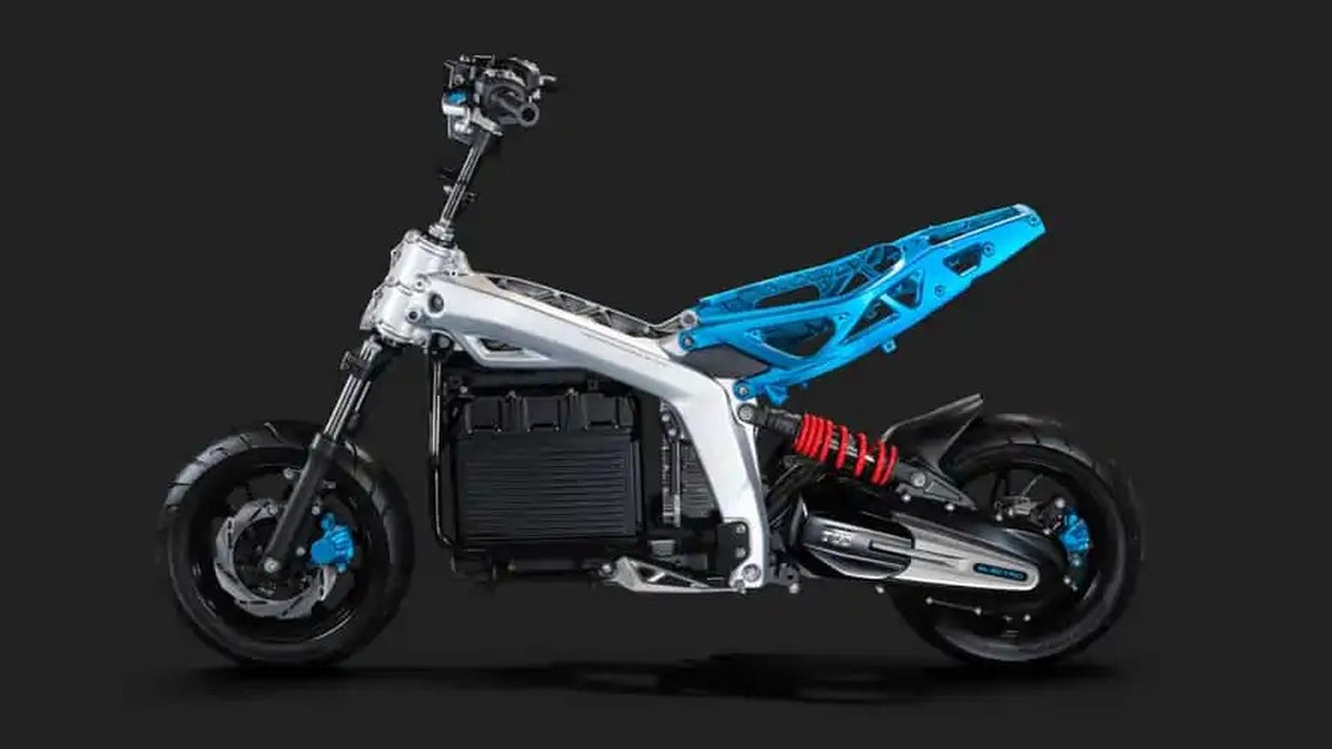 TVS X: scooter eléctrico premium por 2800 euros