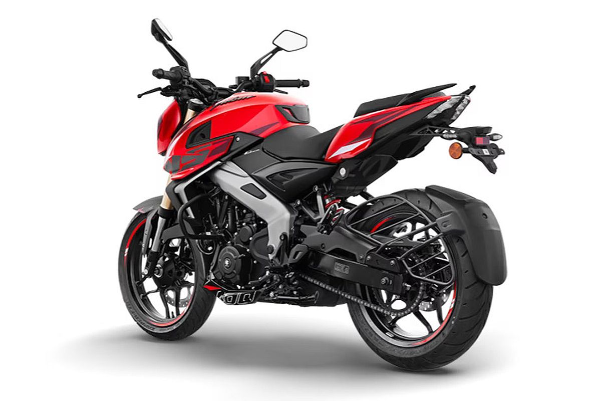 Bajaj Pulsar NS 400Z: agresiva naked del A2 por 2000 euros