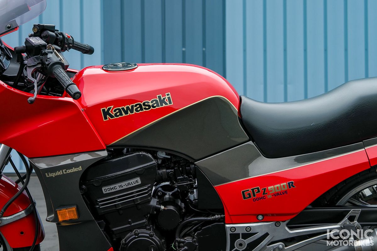 Moto de ensueño: Kawasaki GPZ900R, ¡sin respiración!