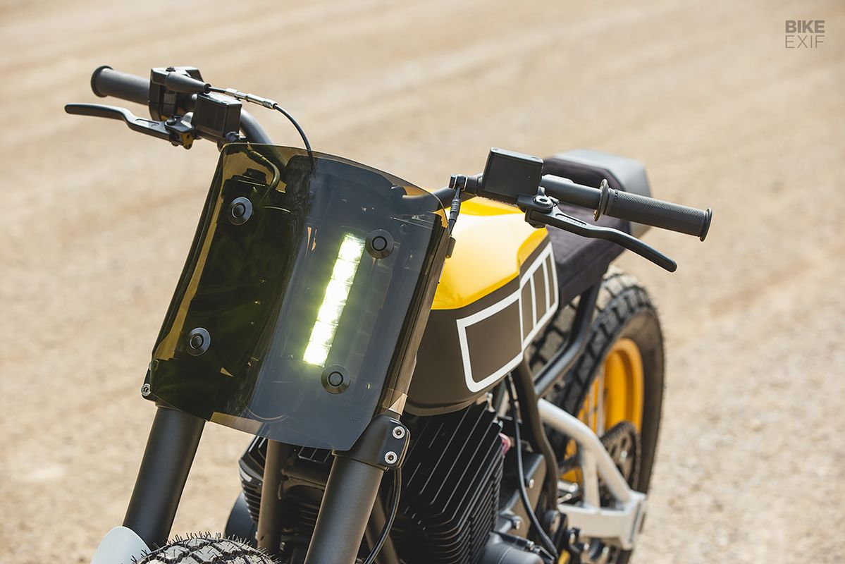 Moto de ensueño: Street tracker basada en la Yamaha RD400