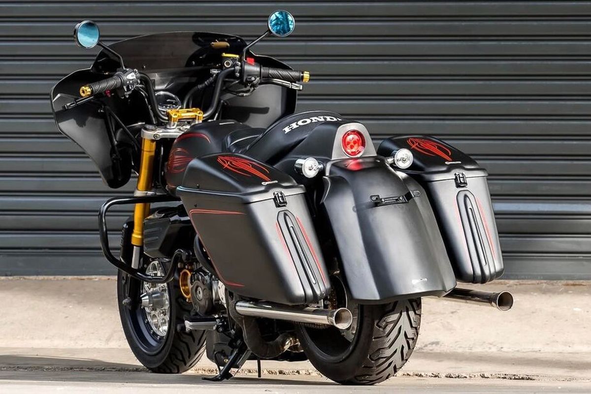 Harley-Davidson bagger con base Honda Monkey