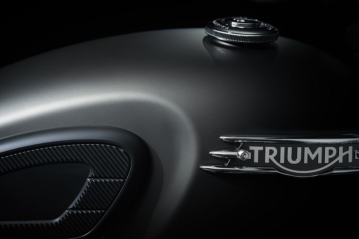 Triumph Bonneville Stealth Editions 2024: 5 modelos a elegir