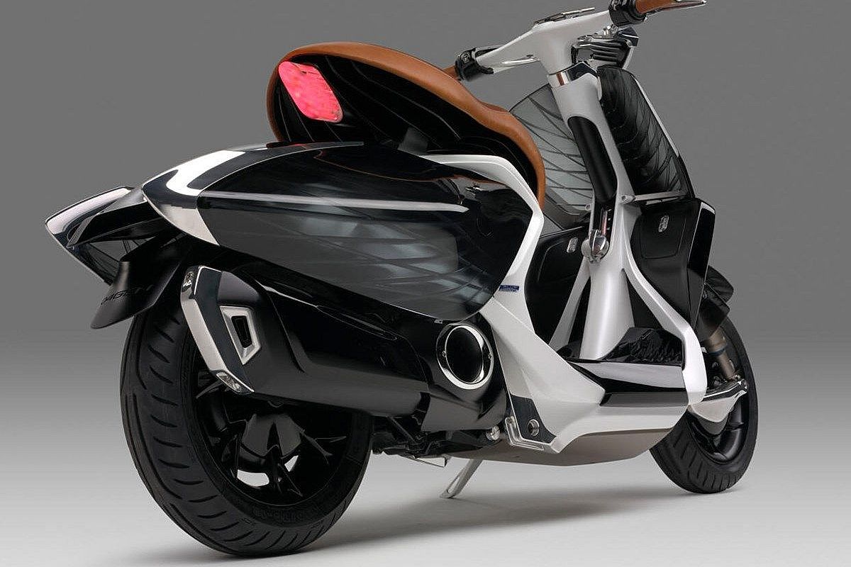 Yamaha O4GEN: el scooter alado ¿eléctrico?