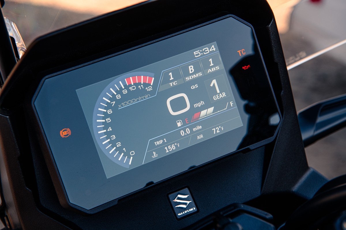 Disponible la nueva Suzuki V-Strom 800 TECH por 10.699 euros