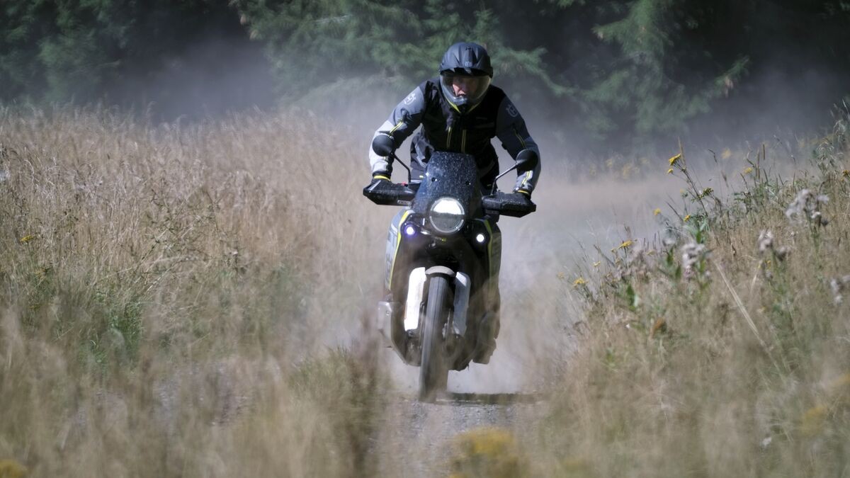 Nueva Husqvarna Norden 901 2024: Más electrónica y seguridad