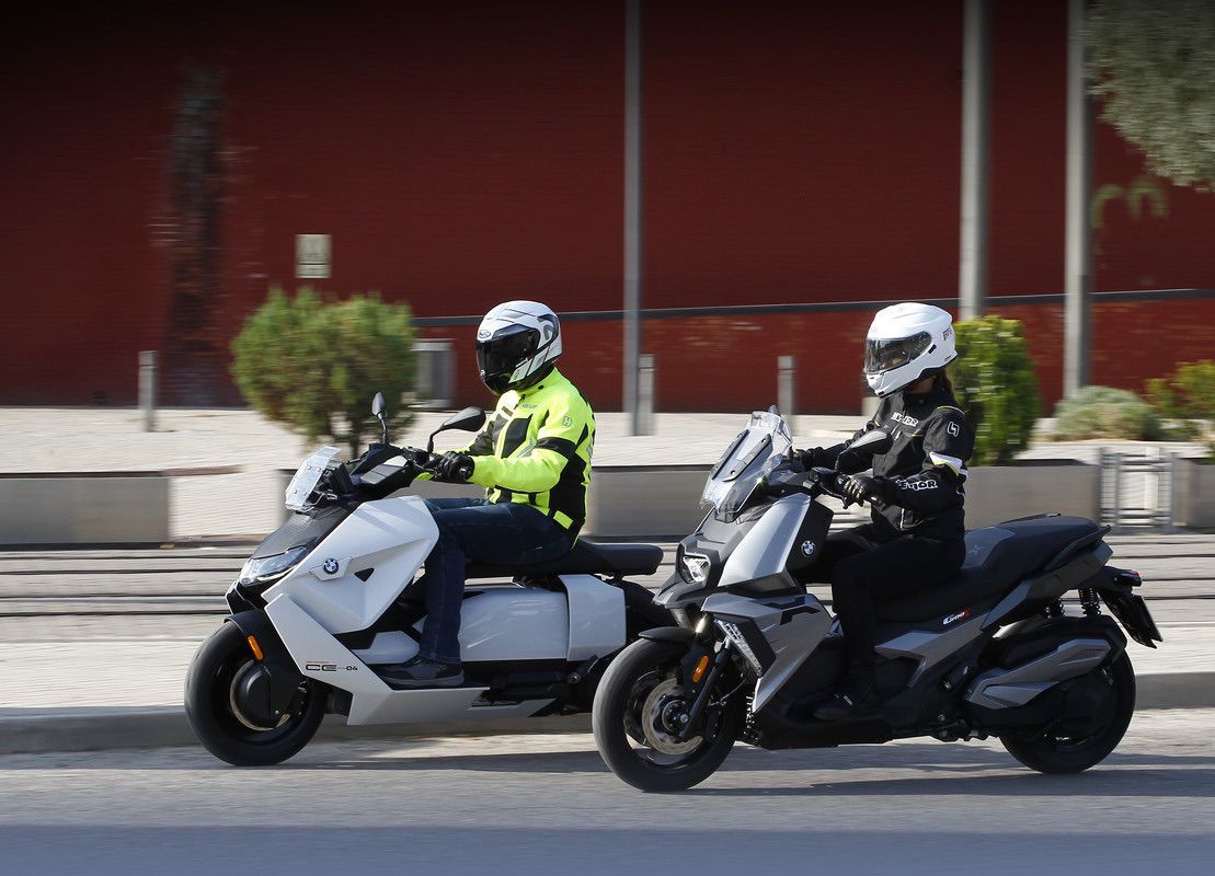 Prueba BMW CE04 y C400X… ¿Lo prefieres divertido o práctico? Prueba BMW CE04 y C400X… ¿Lo prefieres divertido o práctico?