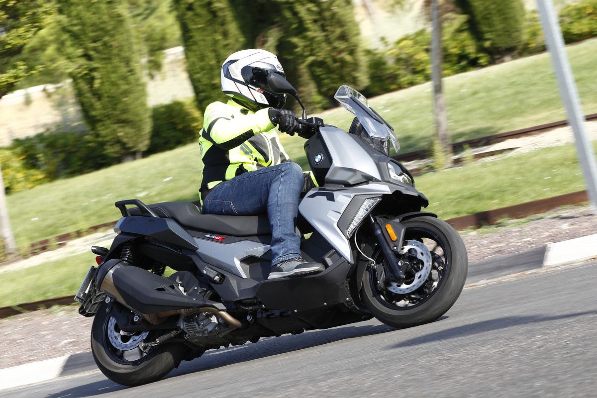 Prueba BMW CE04 y C400X… ¿Lo prefieres divertido o práctico? Prueba BMW CE04 y C400X… ¿Lo prefieres divertido o práctico?
