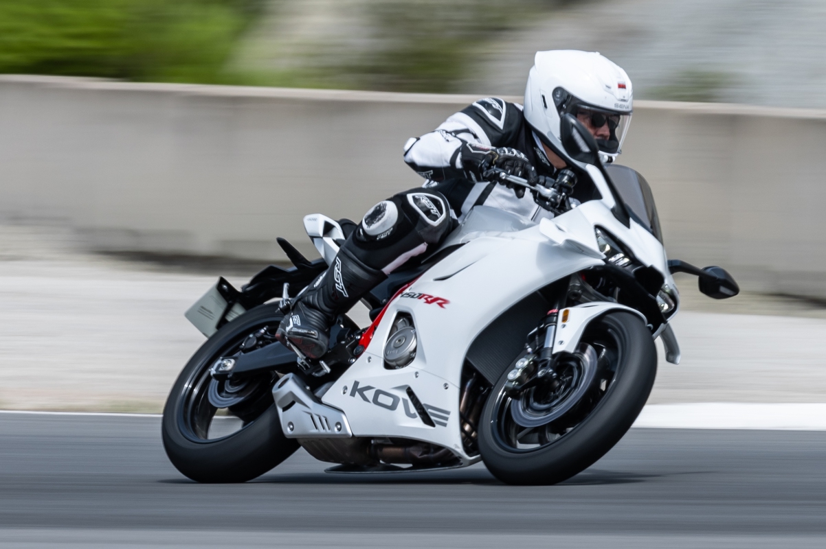 KOVE 350 RR y 450 RR: deportivas de bolsillo ideales para cualquier edad
