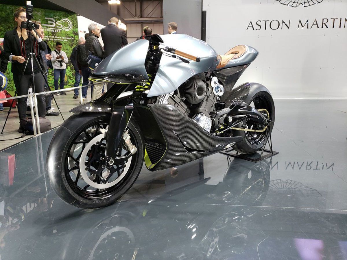 Aston Martin moto