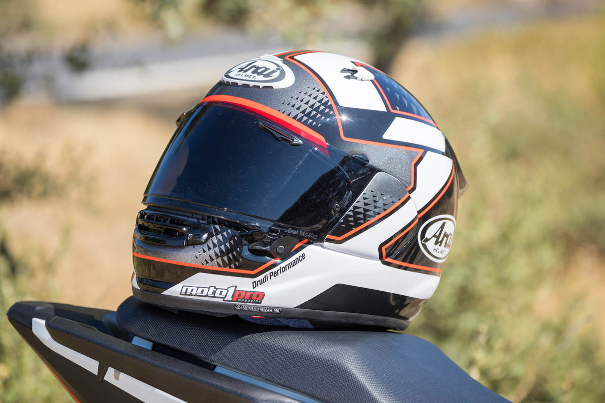 Prueba casco Arai Quantic 2026: un sport-turismo de alta gama ideal Prueba casco Arai Quantic 2026: un sport-turismo de alta gama ideal