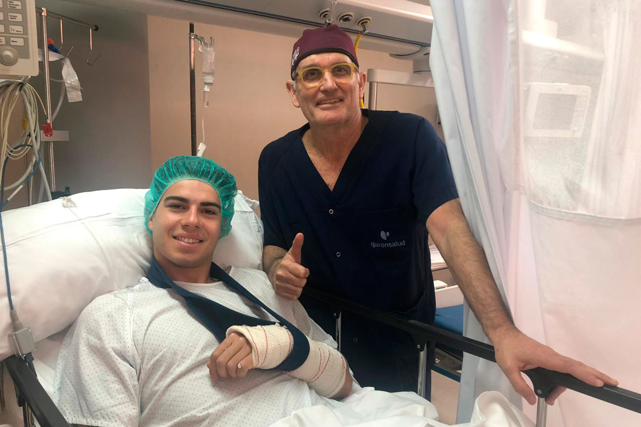 Augusto Fernandez operado en Barcelona