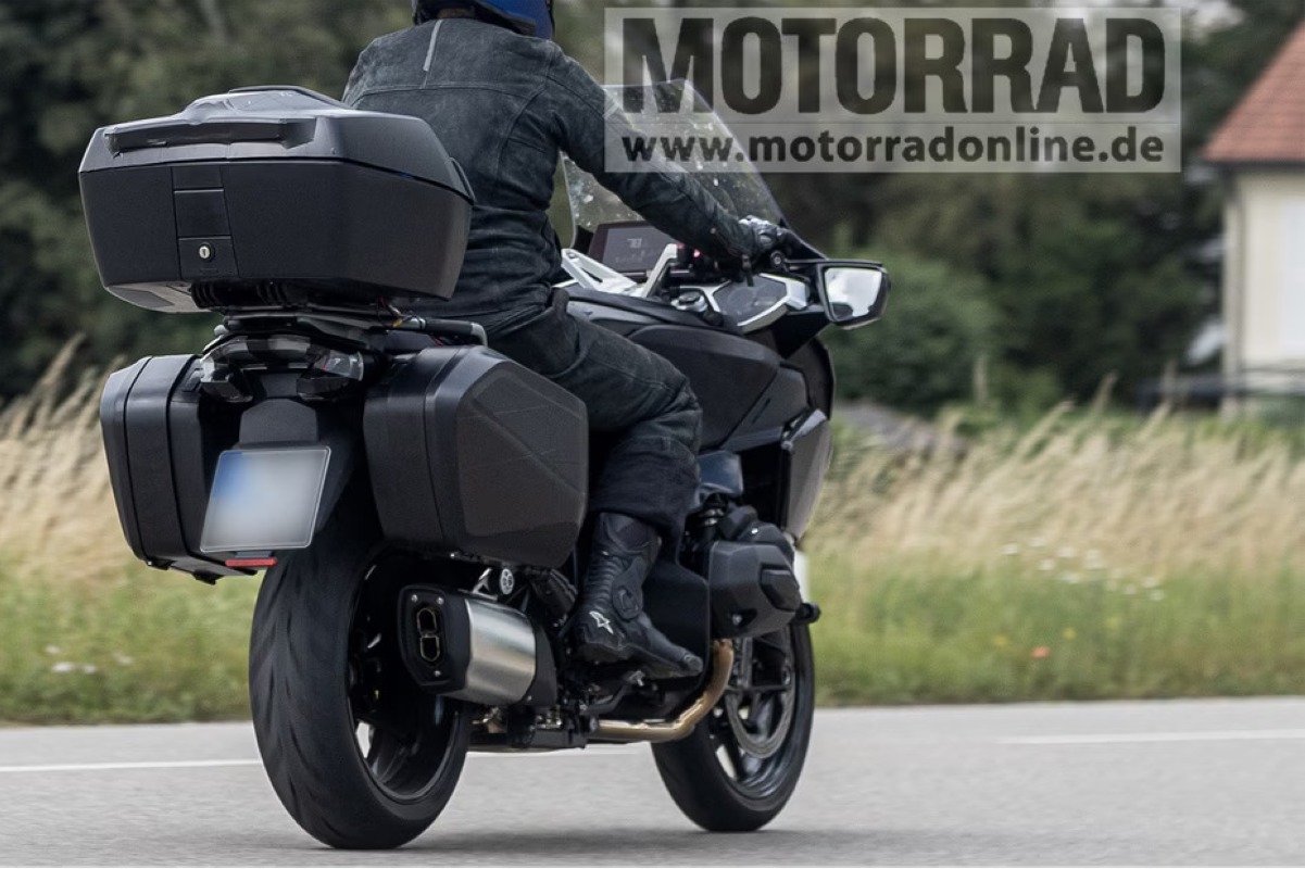 BMW R 1300 RT 2025: más potente, equipada y ¡sin embrague!