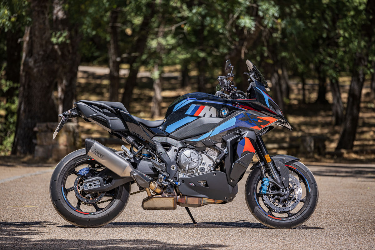 El arma absoluta para carretera: probamos la BMW M 1000 XR 2026 de 30.000 euros El arma absoluta para carretera: probamos la BMW M 1000 XR 2026 de 30.000 euros
