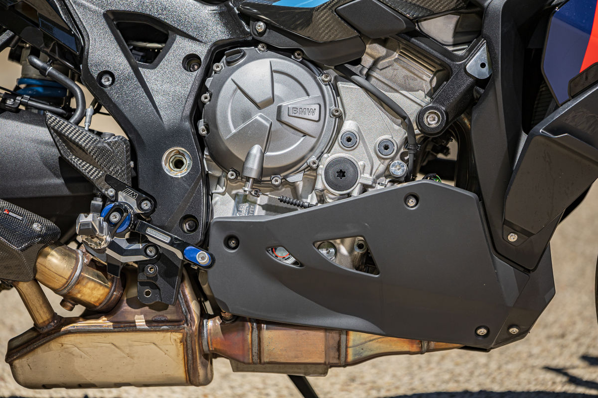 El arma absoluta para carretera: probamos la BMW M 1000 XR 2026 de 30.000 euros El arma absoluta para carretera: probamos la BMW M 1000 XR 2026 de 30.000 euros