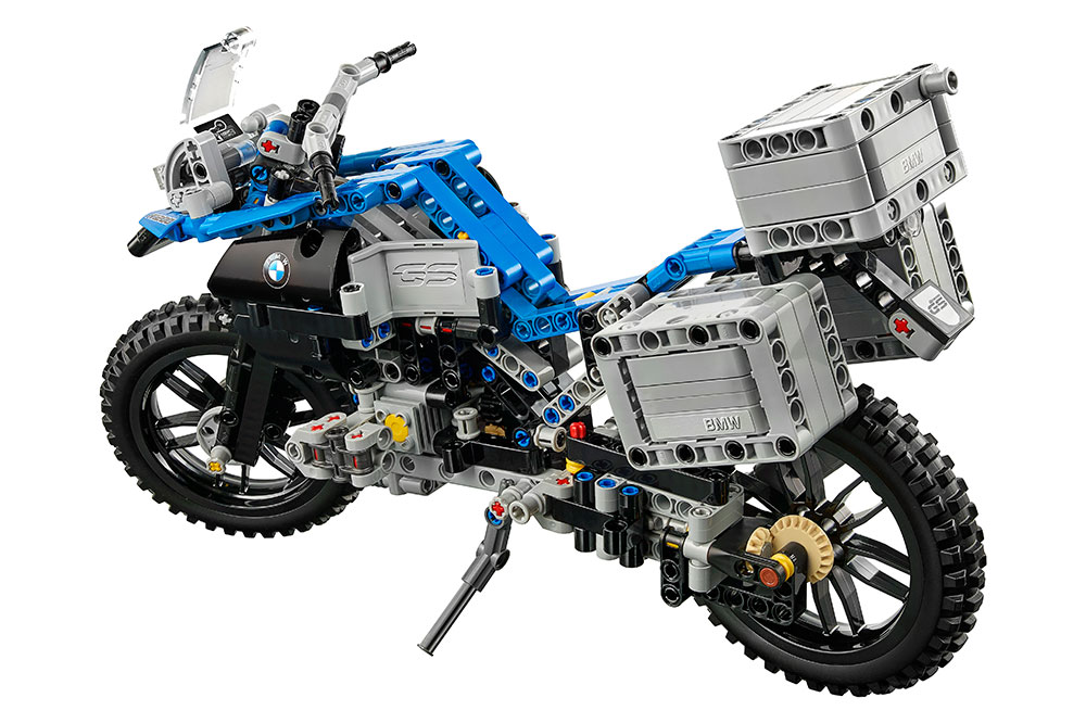 La moto voladora de BMW y LEGO