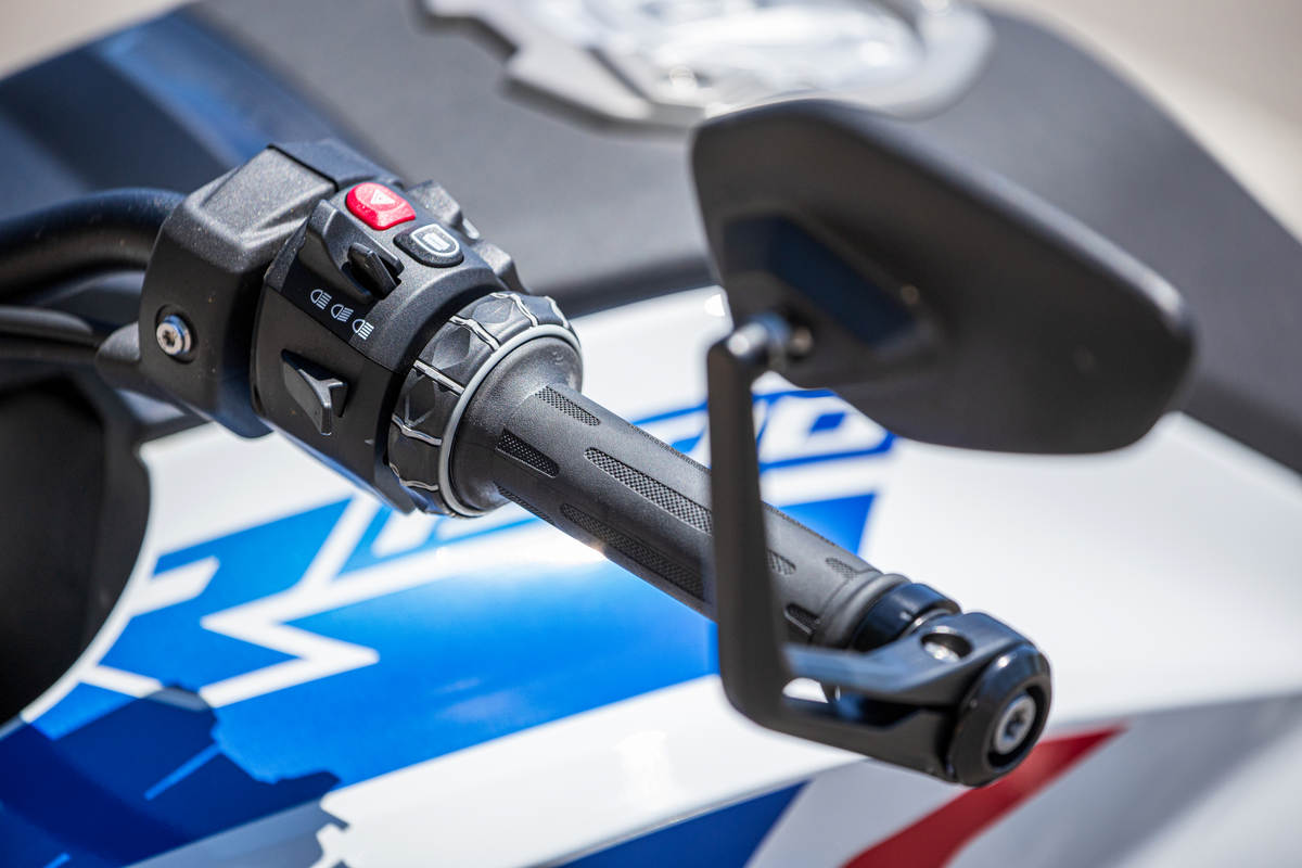 Prueba BMW R 1300 R: la bóxer naked más deportiva y potente Prueba BMW R 1300 R: la bóxer naked más deportiva y potente