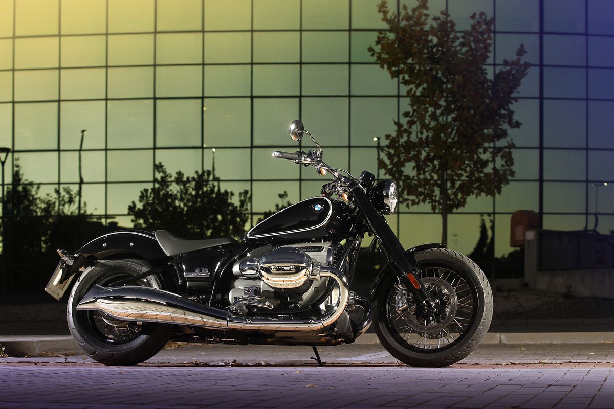 BMW R18: Eterna BMW R18: Eterna