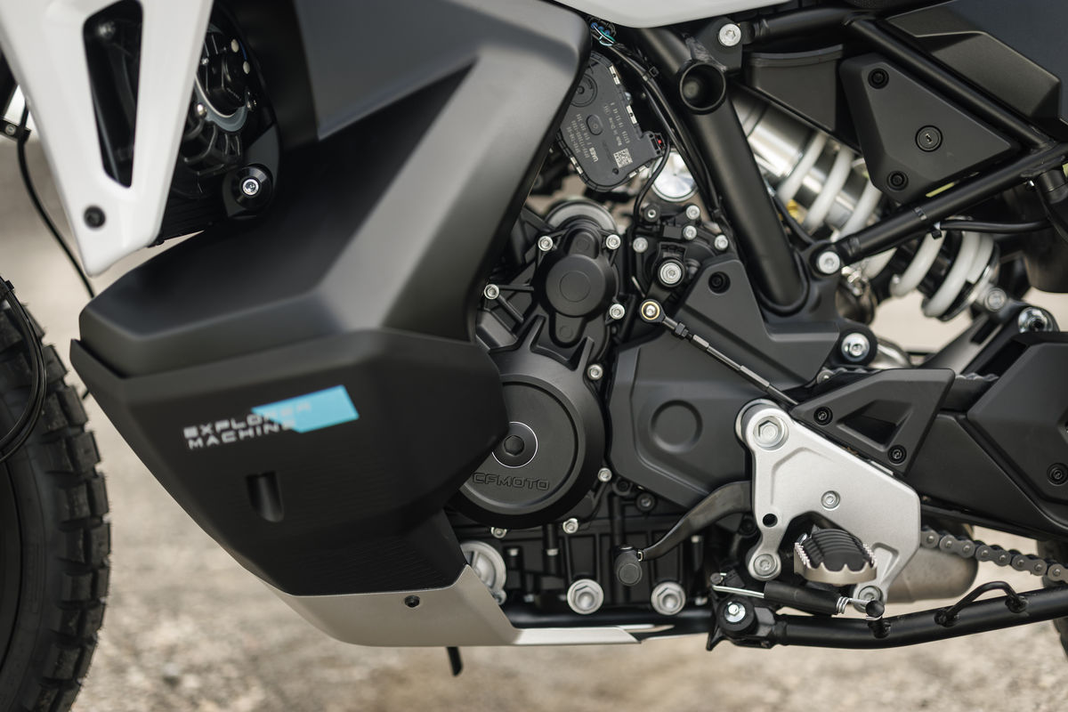 Prueba CFMOTO 1000MT-X: trail de 113 CV difícil de igualar por 9990 euros