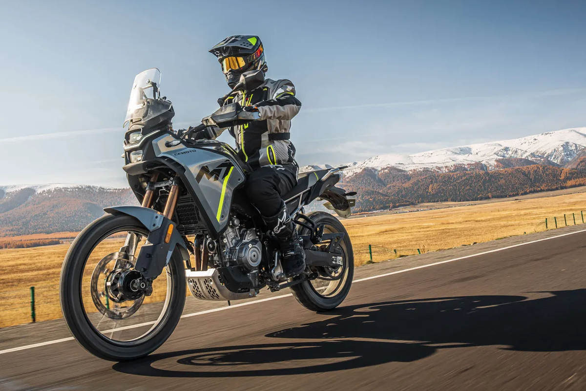 5 claves de la CFMOTO 450 MT: la trail campera del carnet A2