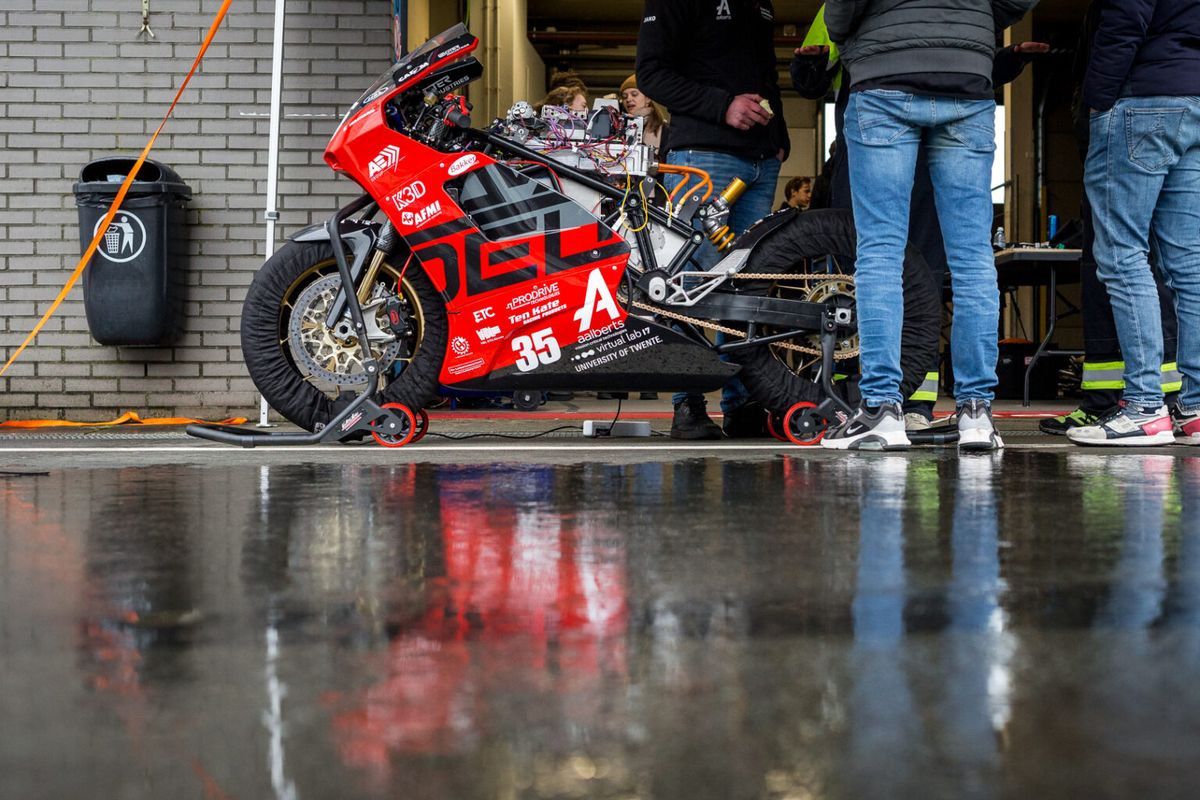 Delta-XE: la moto eléctrica de 200 CV de unos estudiantes