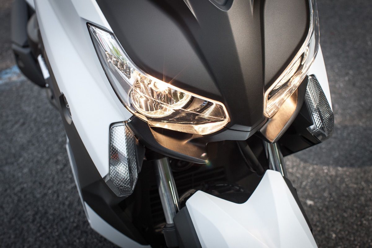 construir Doctrina Culpa Comparativa Yamaha X-Max 400 y Kymco Xciting 400i | Moto1Pro