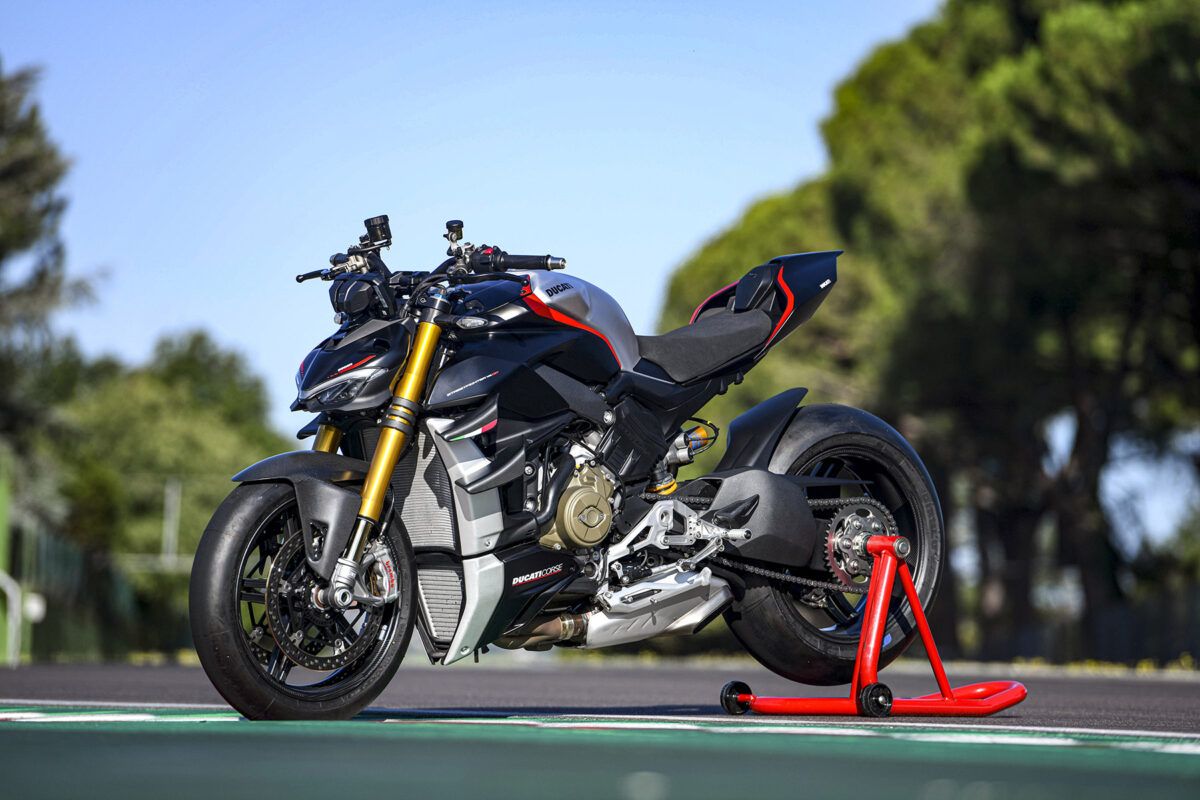 Date un capricho: una Ducati supernaked de 49.000 euros