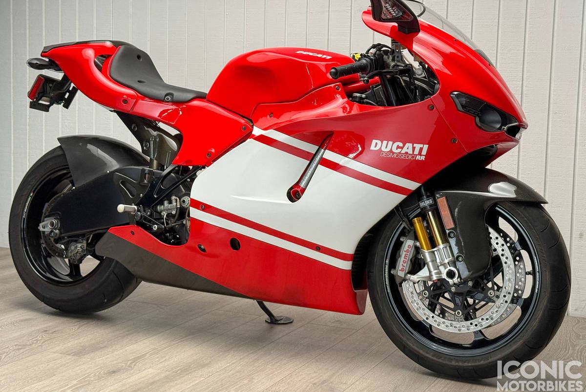 Moto de ensueño: Ducati Desmosedici 2008, la única MotoGP de calle... ¡barata!