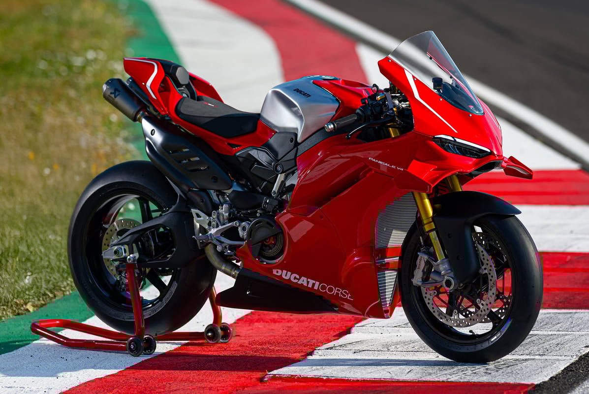 Ducati Panigale V4 R 2026: 330 km/h, 238 CV y 186 kg Â¡brutal!