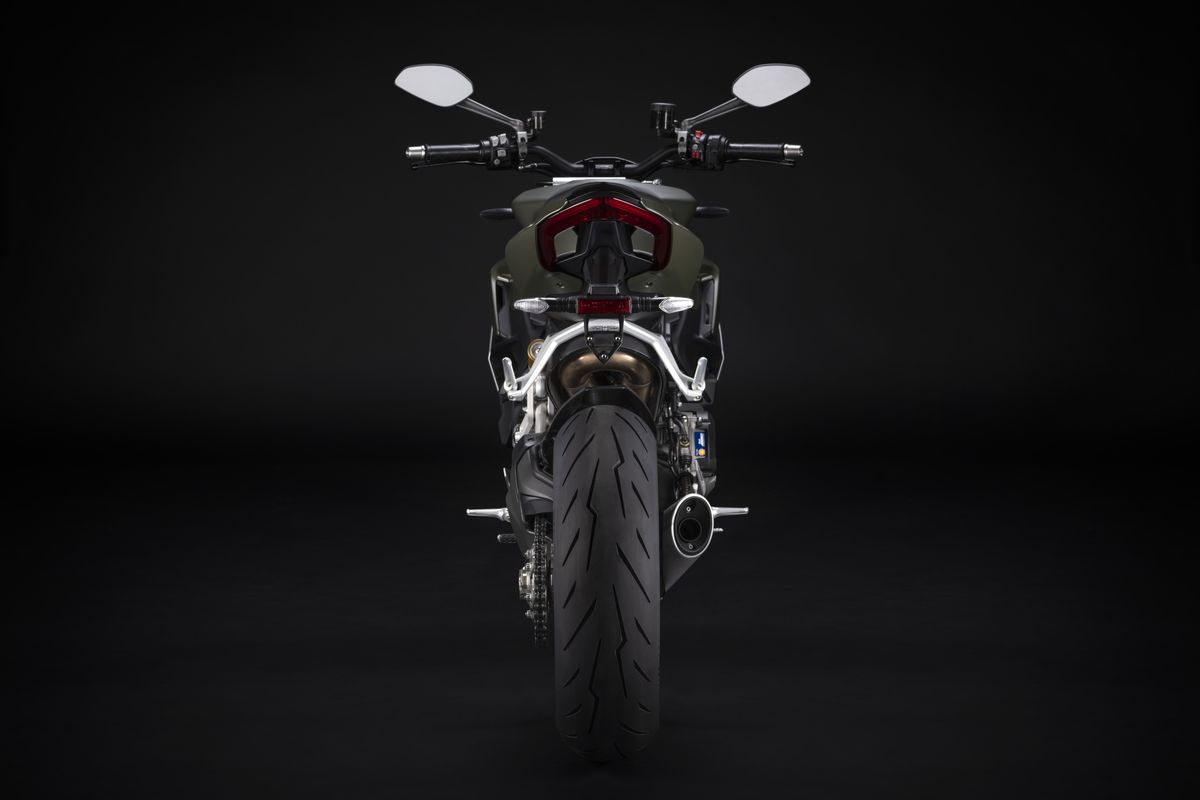 Nuevo color para la Ducati Streetfighter V2