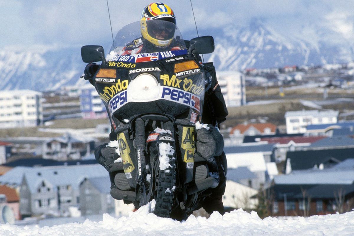 Ventajas de viajar en moto Ventajas de viajar en moto