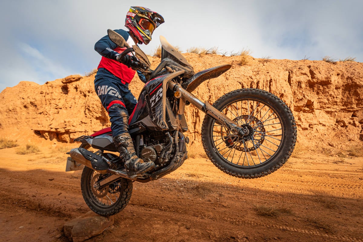 Prueba Rieju Aventura Rally 307: Â¿el unicornio en trail ligeras?