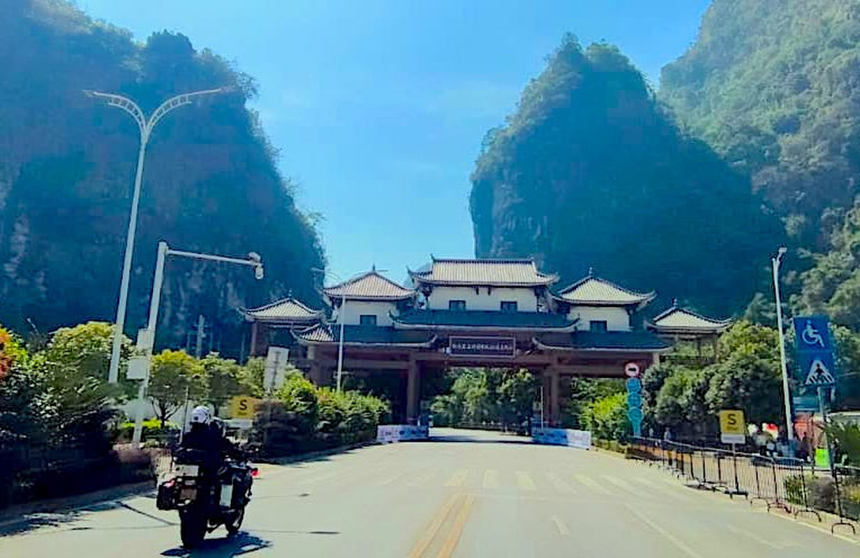 Viaje a China en moto Asian Games 2023: el dragón despierto