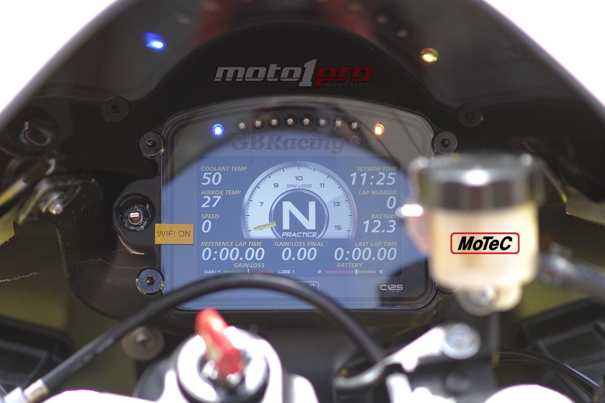 Centralita Motec electronica SBK BSB Etesta pantalla TFT Centralita Motec electronica SBK BSB Etesta pantalla TFT
