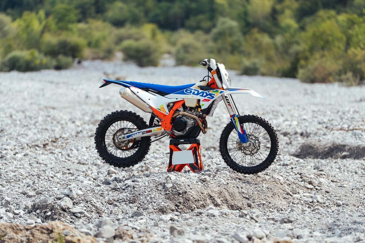 Llega la renovada gama KTM EXC 6DAYS 2026