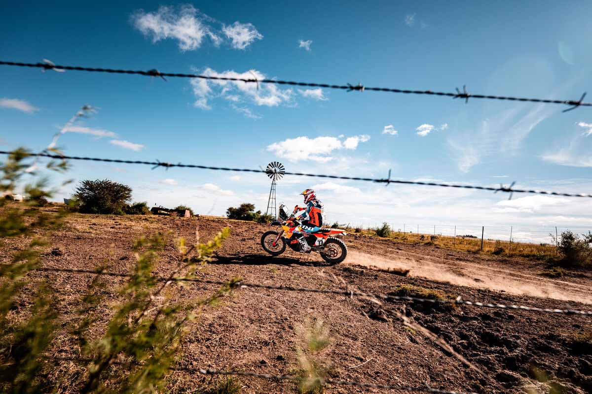 Edgar Canet se lleva la segunda etapa en Sudáfrica en Rally2