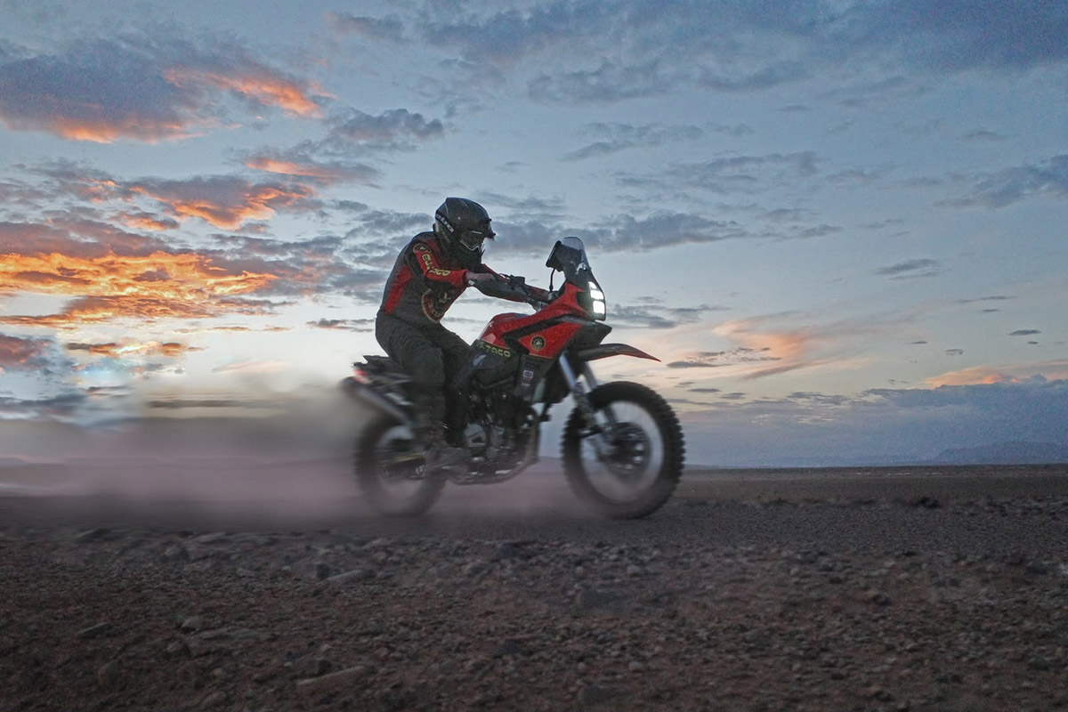 Bultaco Rally GT 300, cuatro días entre las pistas y las dunas de Marruecos