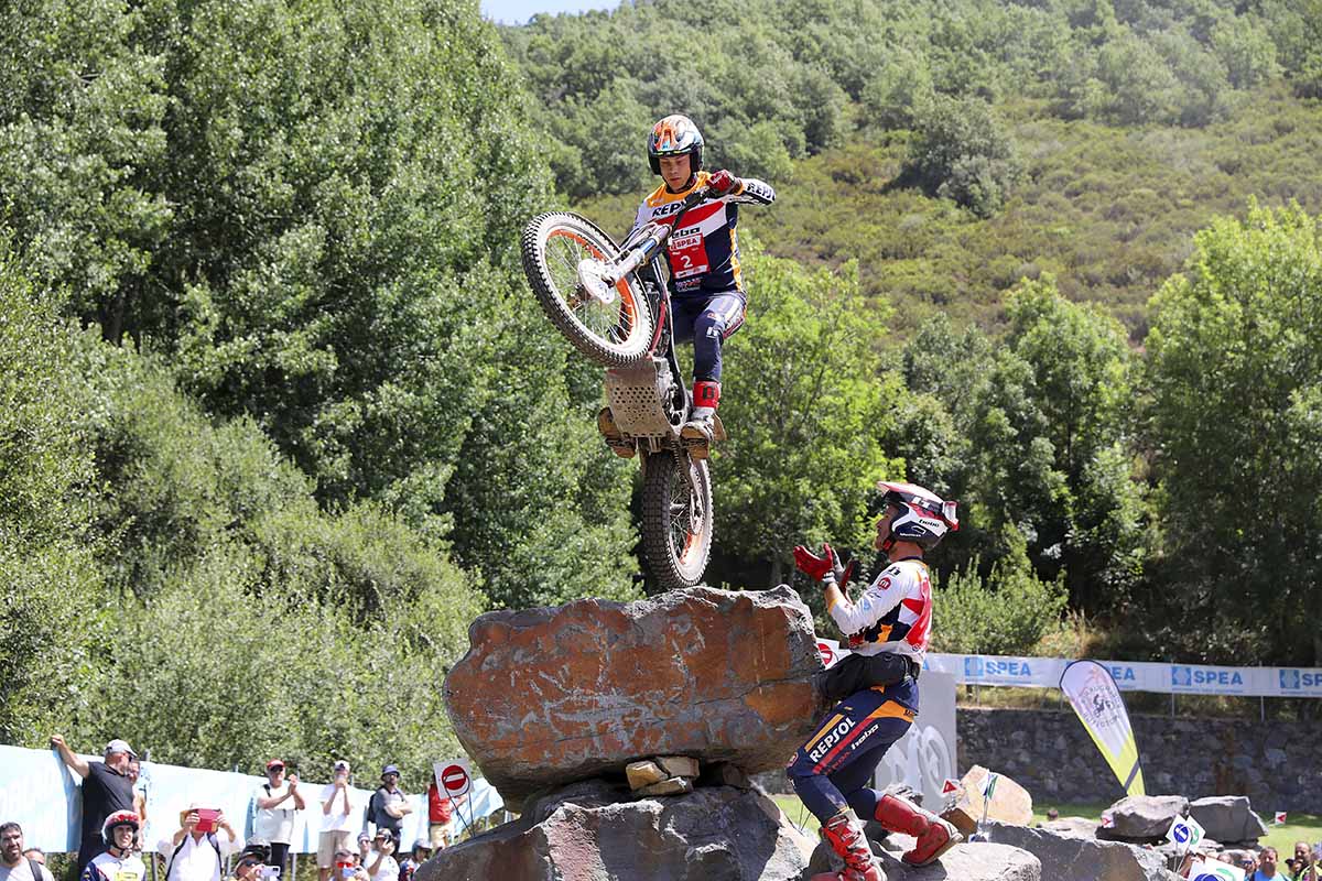 Gabriel Marcelli acaricia el campeonato nacional de trial
