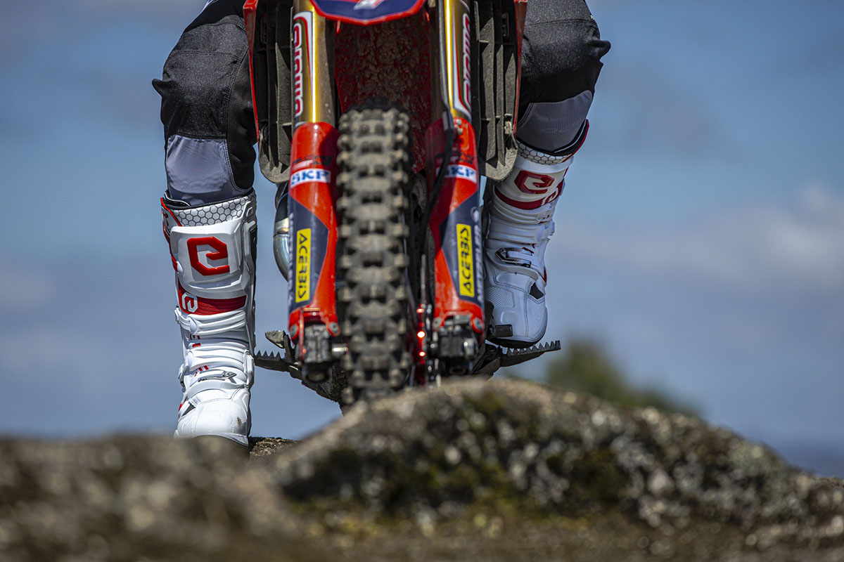 Eleveit renueva su bota más avanzada para seguir dominando el off-road