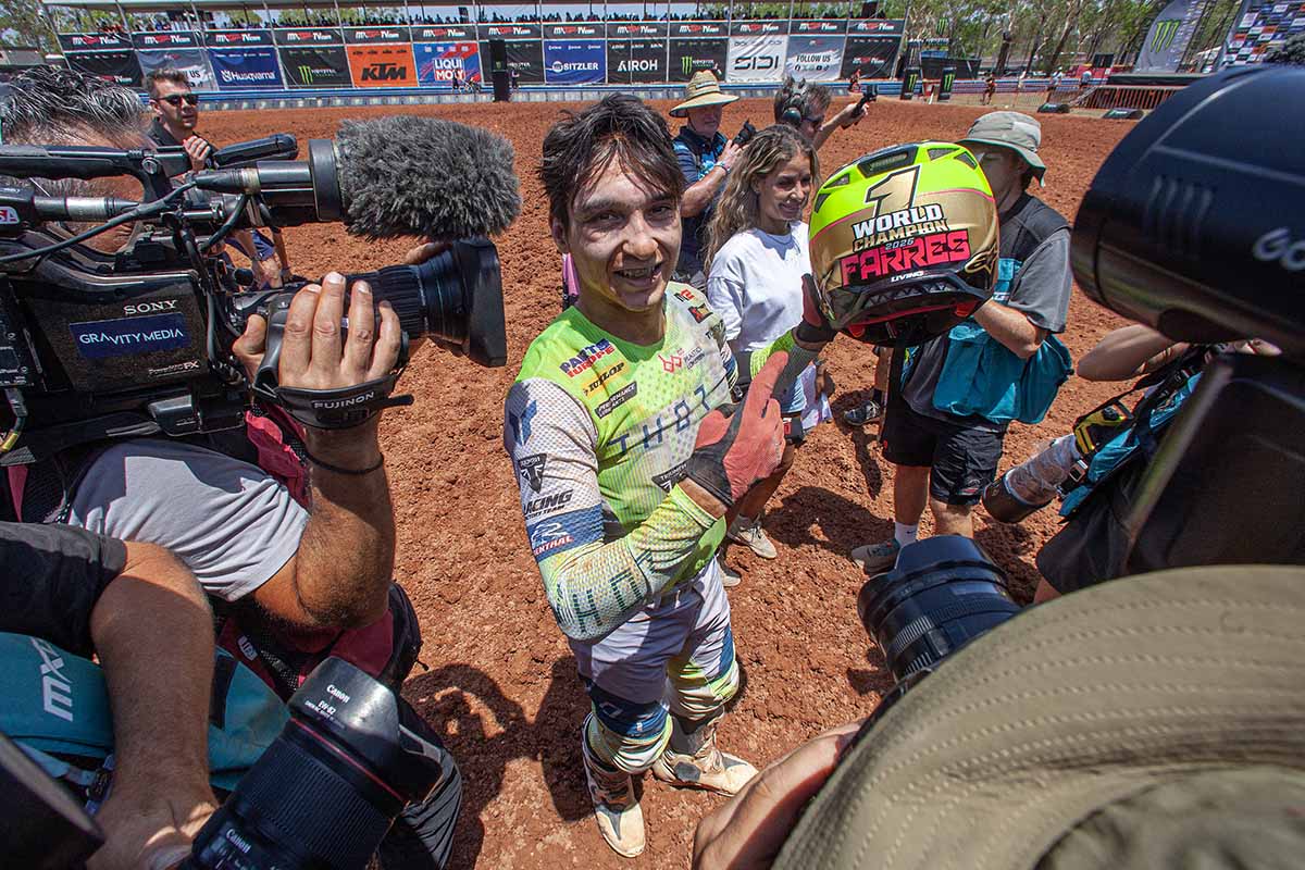 Guillem Farrés hace historia y conquista el Mundial de MX2