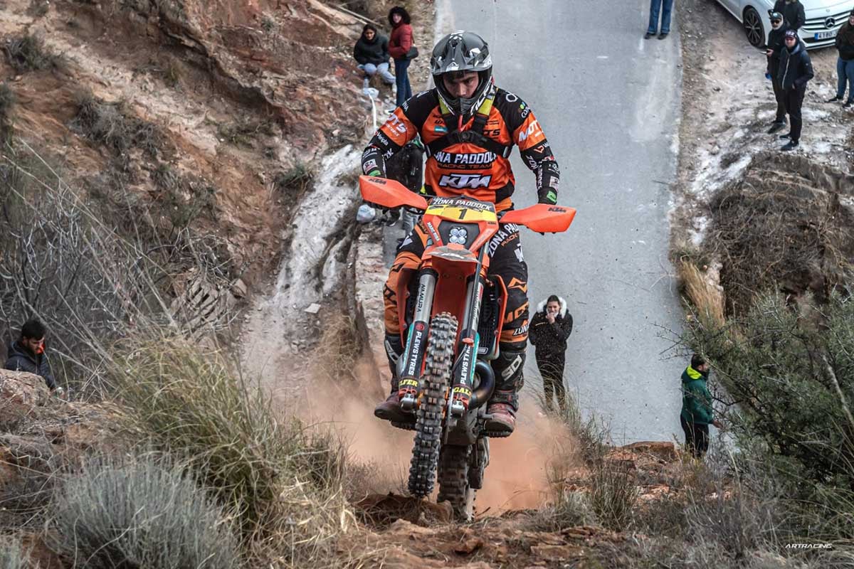 Marc Riba vuelve a ganar en el Nacional de Hard Enduro