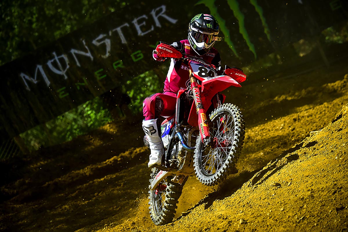 Herlings aprieta el Mundial tras imponerse en Montevarchi