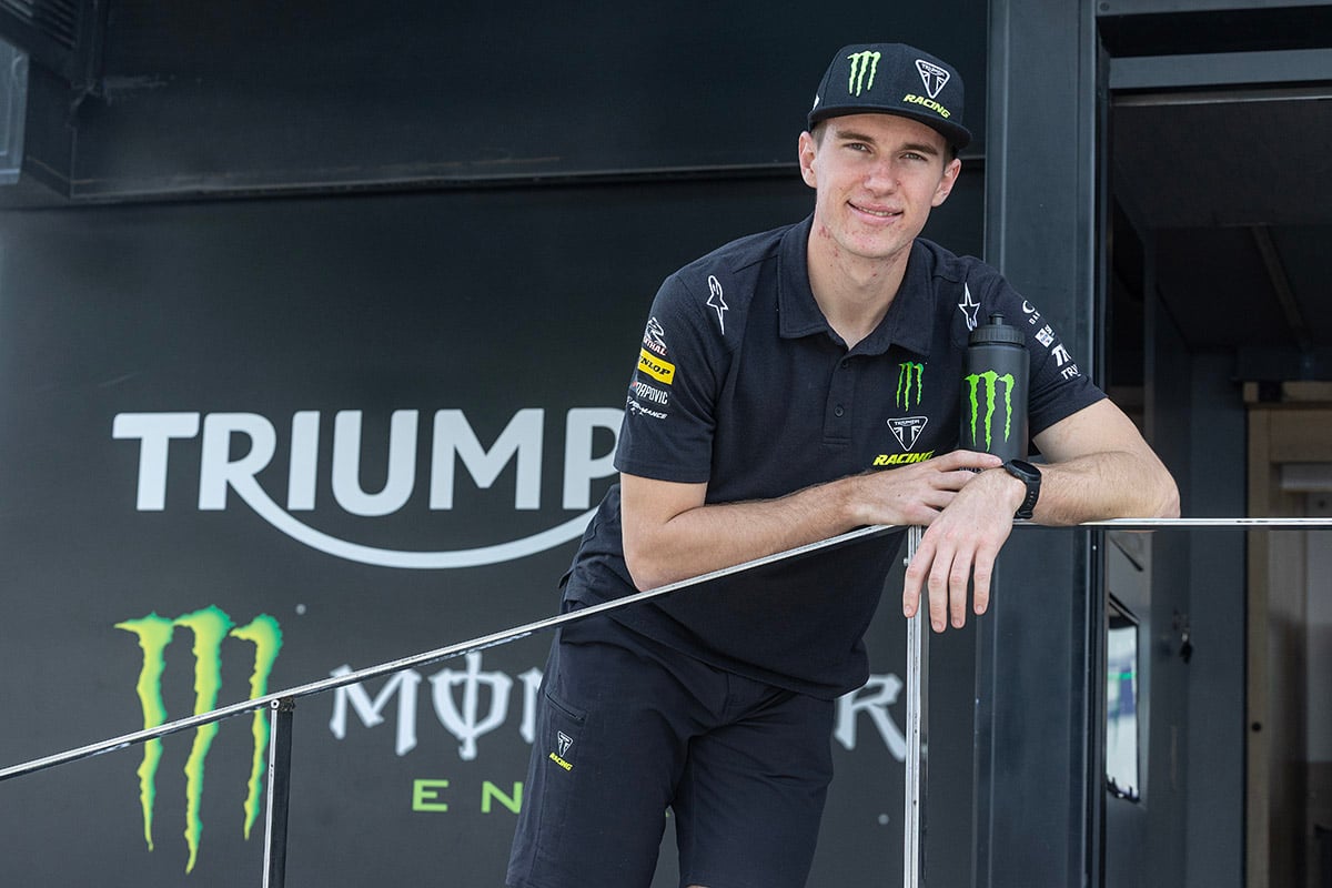 Camdem McLellan seguirá su carrera en MX2 con Triumph