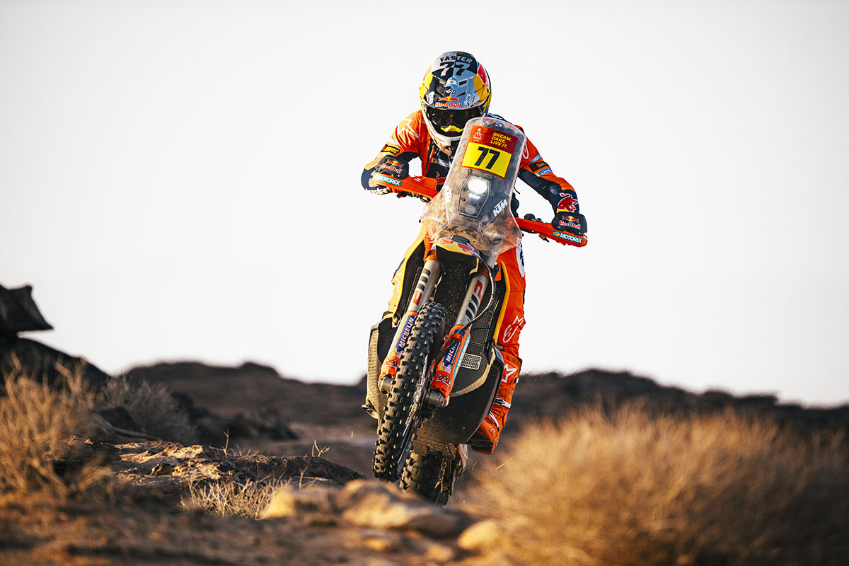 Dakar 2026: El rally aprieta y los españoles resisten en una etapa clave del rally