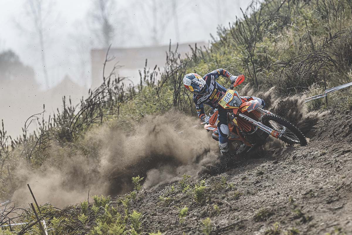 Francia puede coronar a Josep García como tricampeón del mundo de EnduroGP